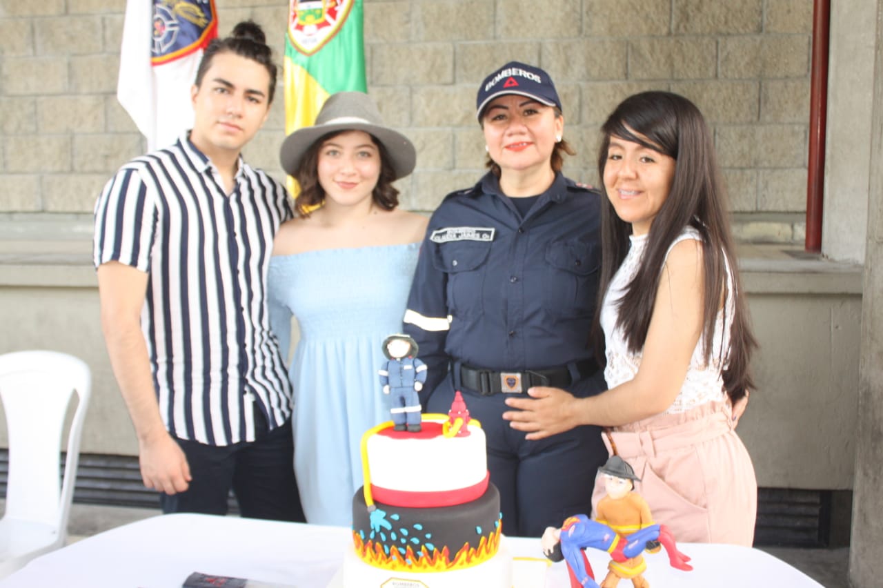 Sebastián Sánchez, Eylen Valentina, Claudia Jaimes y Claudia Juliana Jaimes.